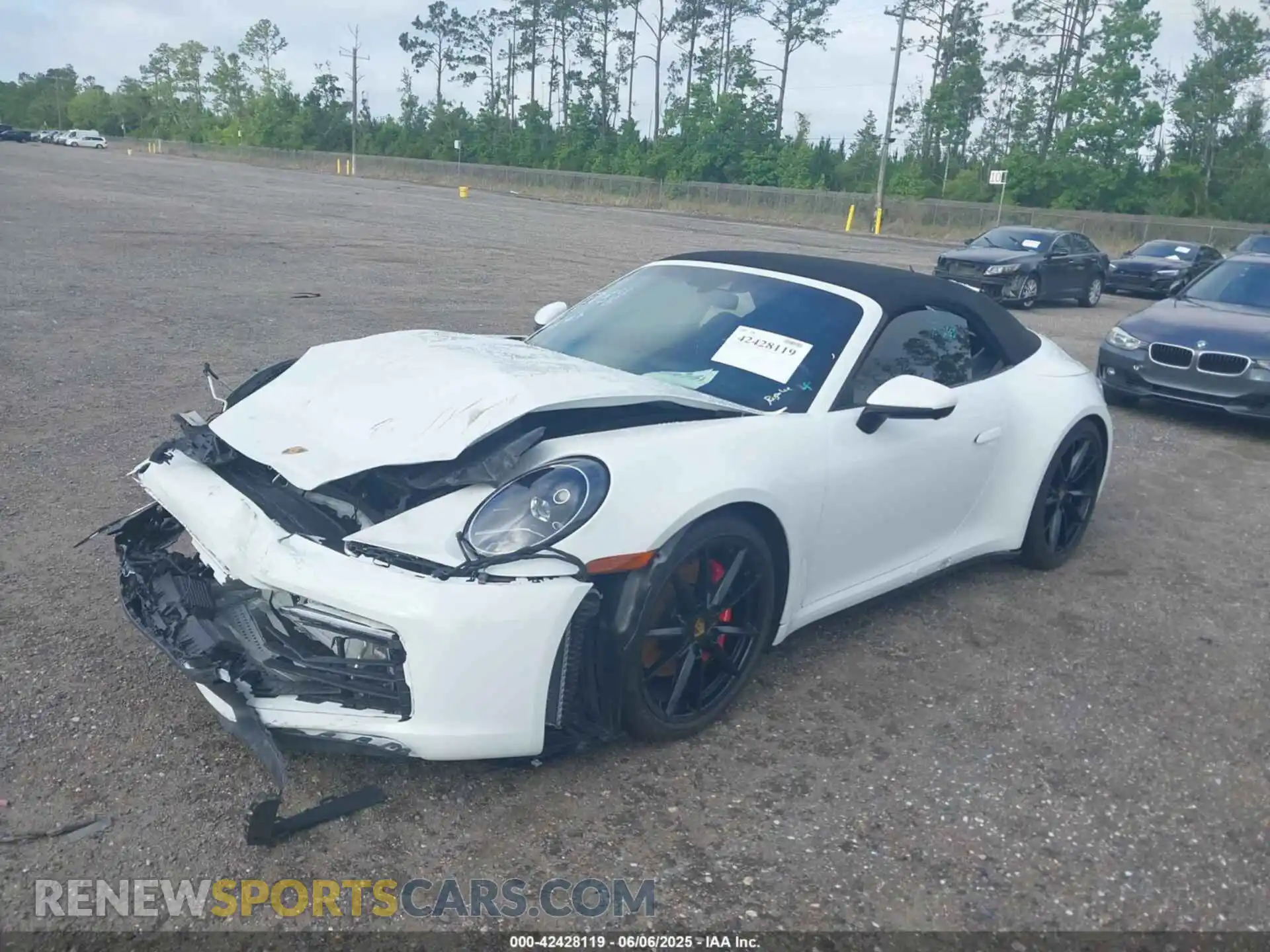 2 Фотография поврежденного автомобиля WP0CB2A90LS263324 PORSCHE 911 2020