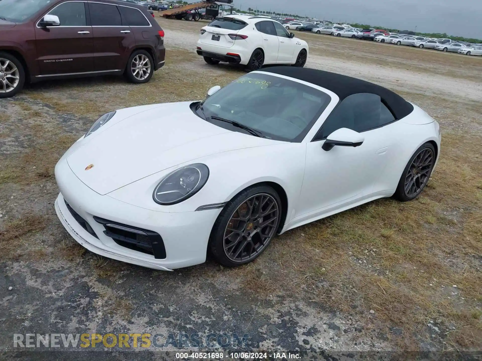 2 Photograph of a damaged car WP0CA2A98MS239910 PORSCHE 911 2021