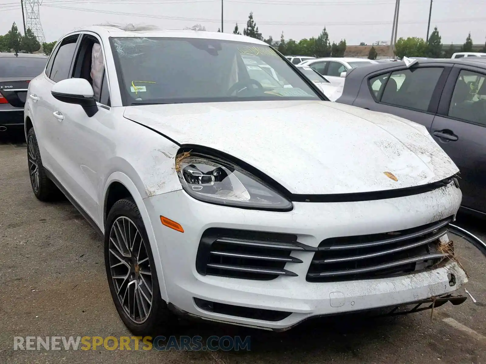 1 Photograph of a damaged car WP1AA2AY2KDA06555 PORSCHE CAYENNE 2019