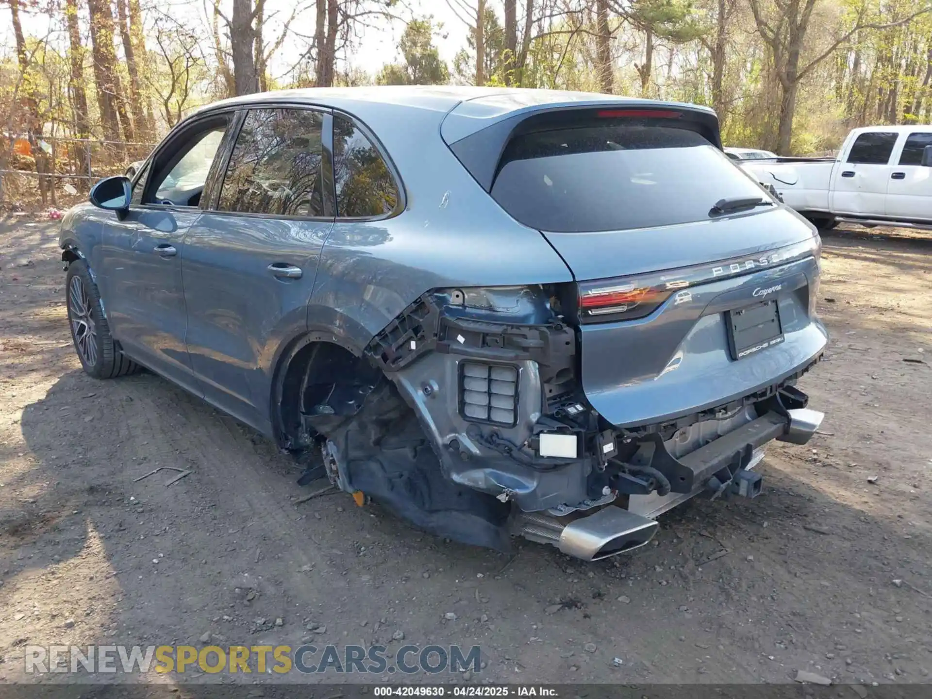 3 Photograph of a damaged car WP1AA2AY2KDA14302 PORSCHE CAYENNE 2019