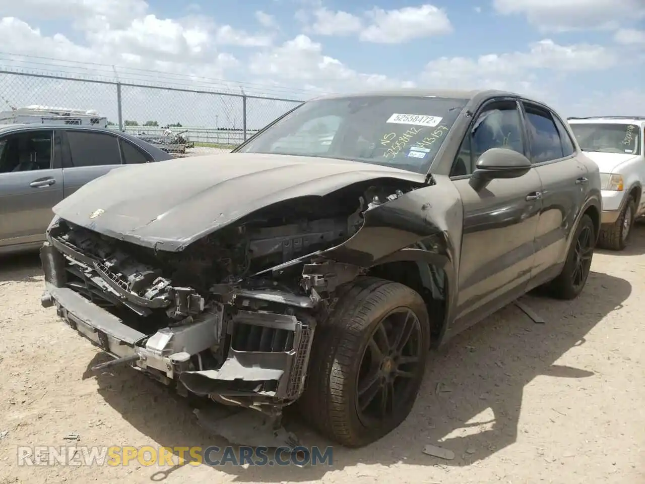 2 fotografías del automóvil dañado WP1AA2AY3KDA13157 PORSCHE CAYENNE 2019