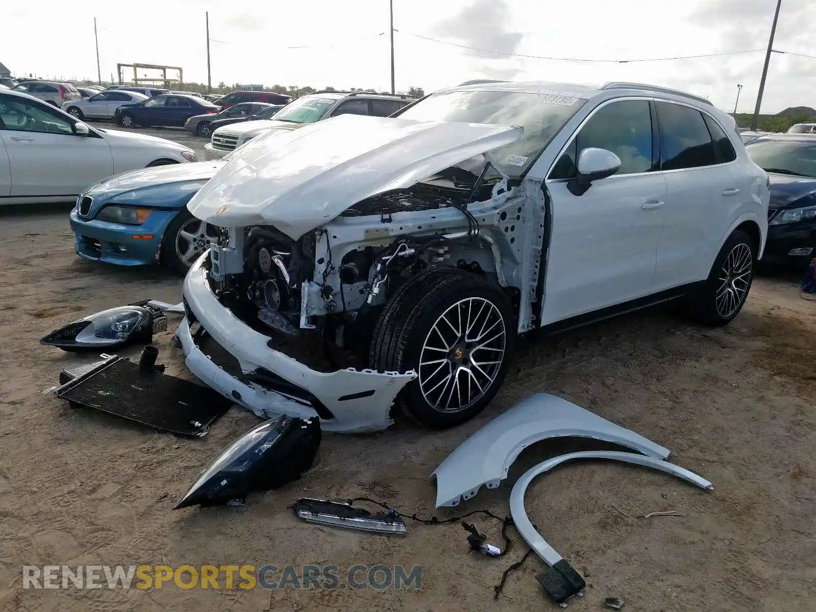2 Photograph of a damaged car WP1AA2AY4KDA16522 PORSCHE CAYENNE 2019
