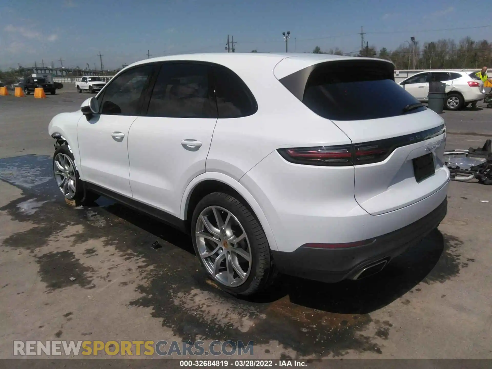 3 fotografías del automóvil dañado WP1AA2AY6KDA00807 PORSCHE CAYENNE 2019