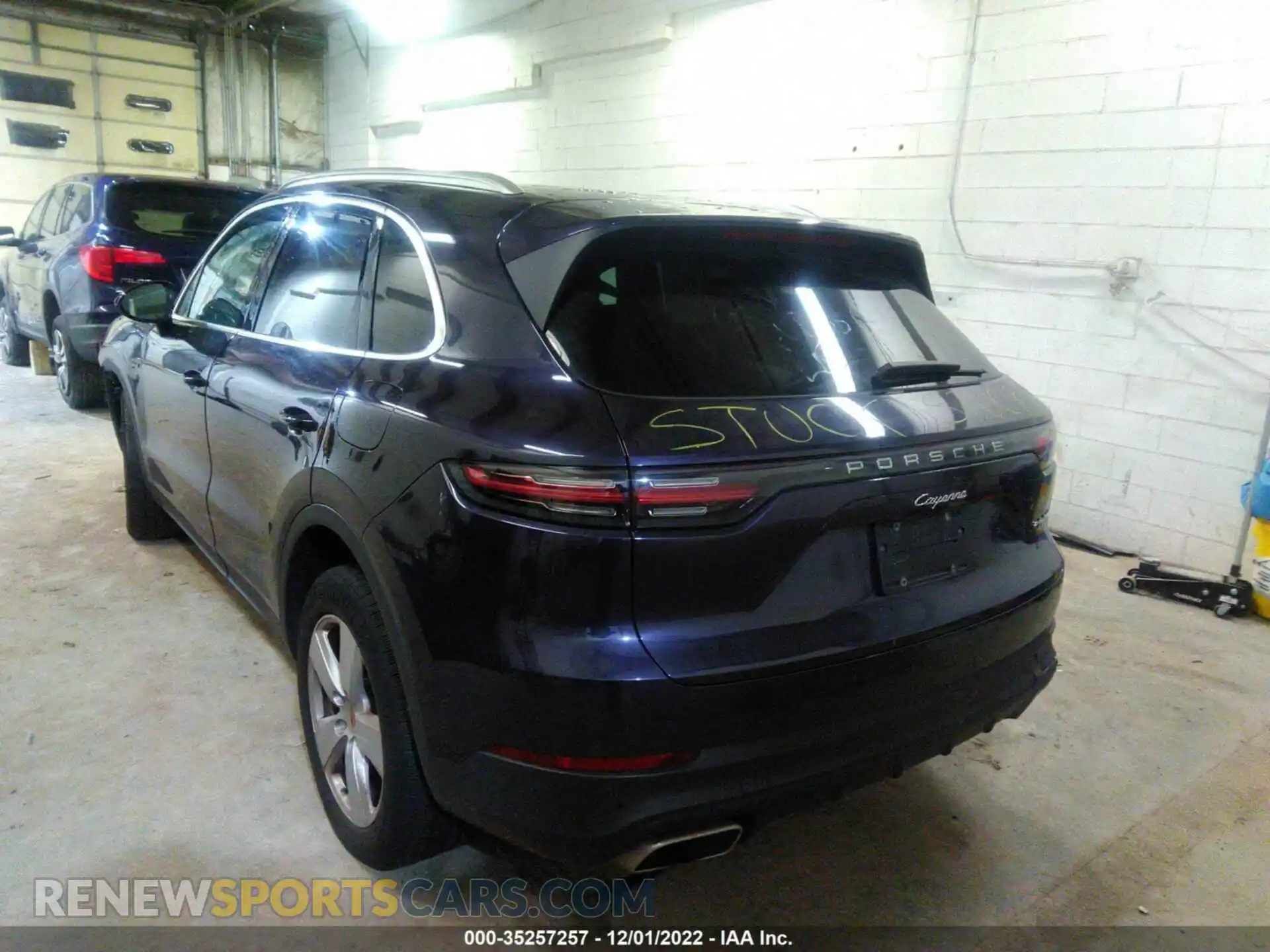 3 Photograph of a damaged car WP1AE2AY0KDA50249 PORSCHE CAYENNE 2019