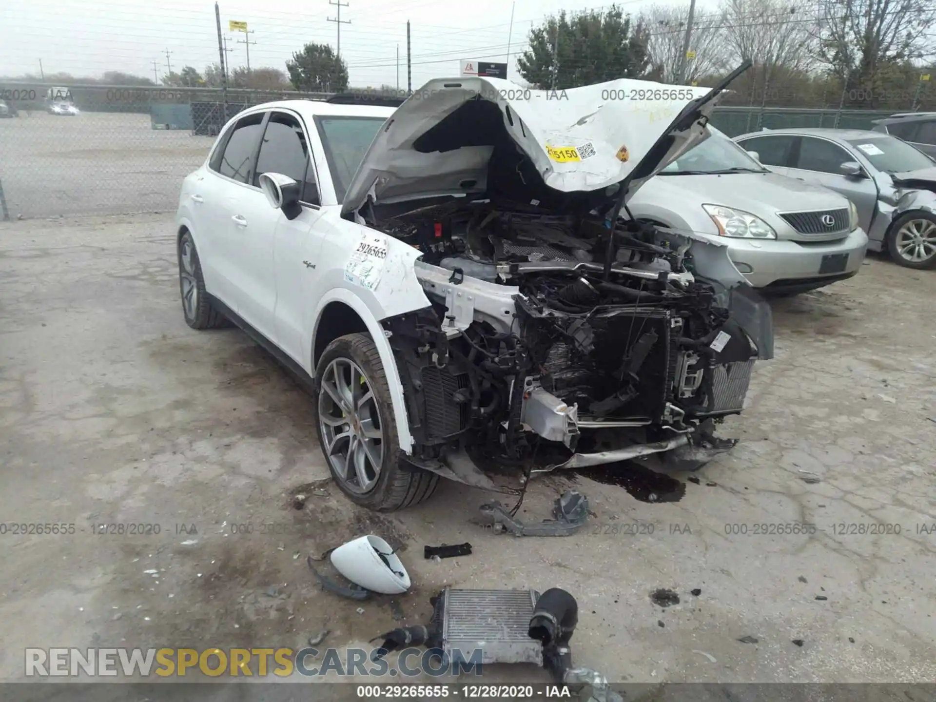 1 Photograph of a damaged car WP1AE2AY4KDA51064 PORSCHE CAYENNE 2019