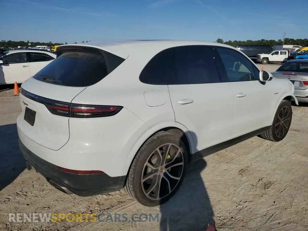 3 Photograph of a damaged car WP1AE2AY5LDA22951 PORSCHE CAYENNE 2020