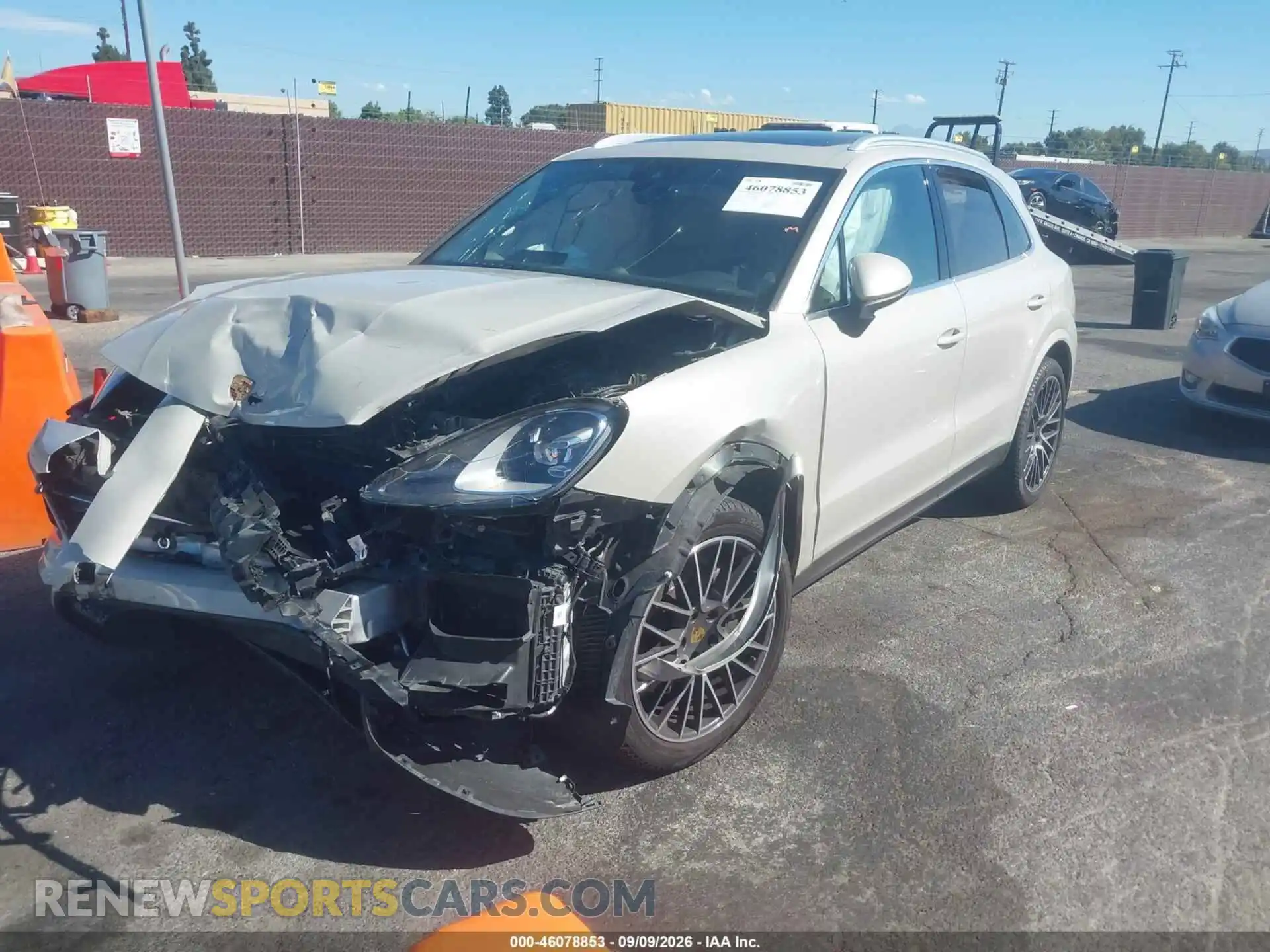 2 fotografías del automóvil dañado WP1AA2AY6MDA02866 PORSCHE CAYENNE 2021