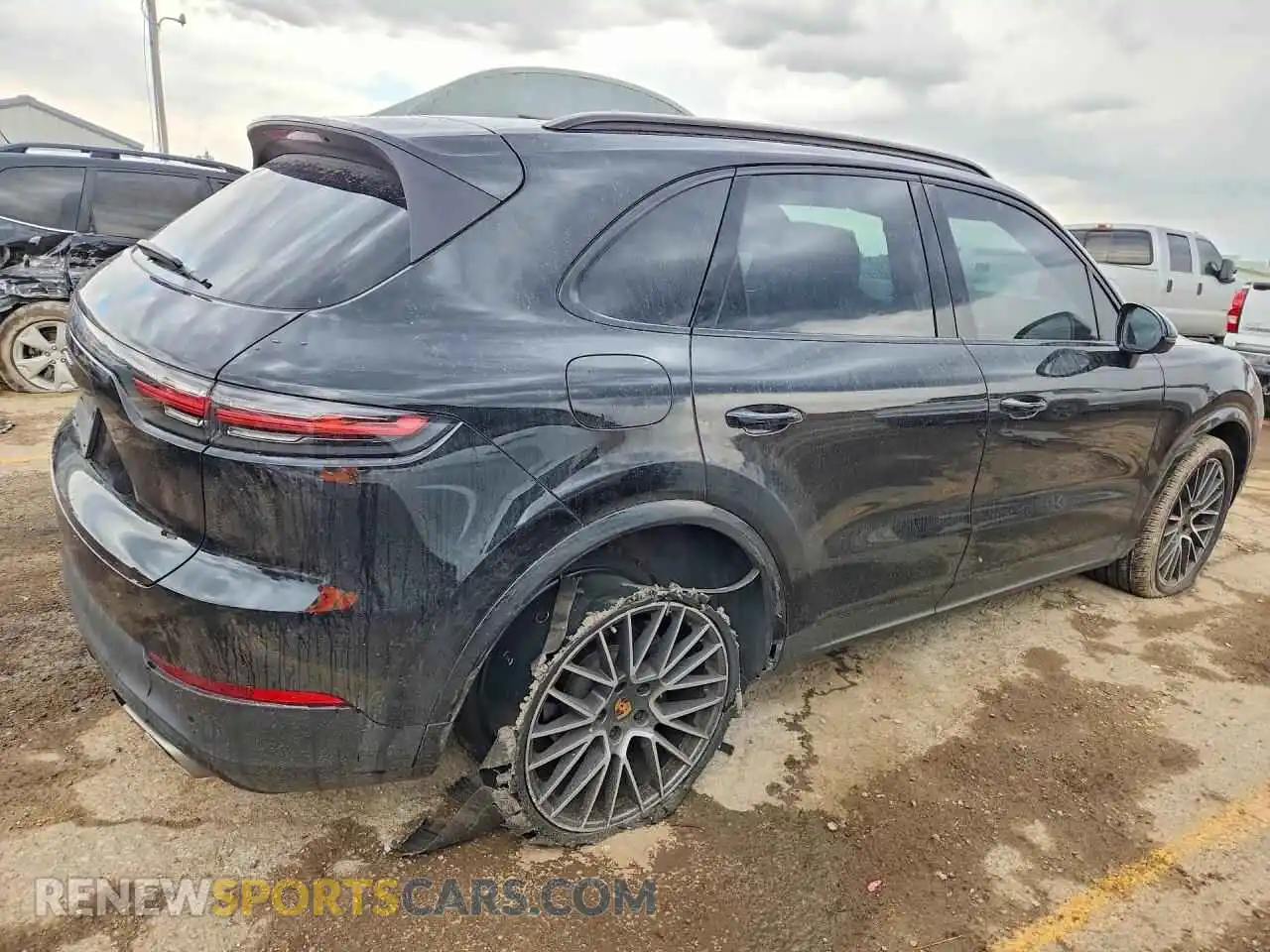 3 Фотография поврежденного автомобиля WP1AA2AY7MDA10149 PORSCHE CAYENNE 2021