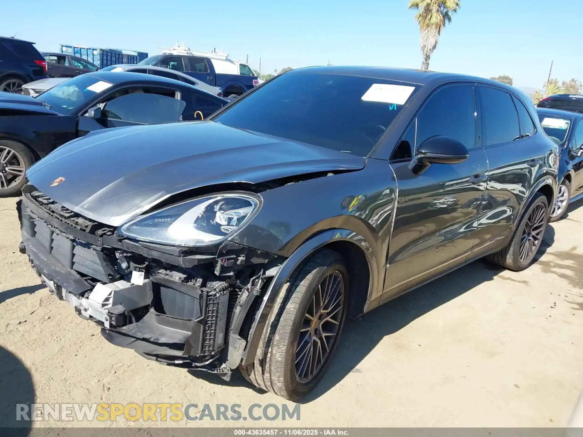 2 fotografías del automóvil dañado WP1AA2AYXMDA07780 PORSCHE CAYENNE 2021