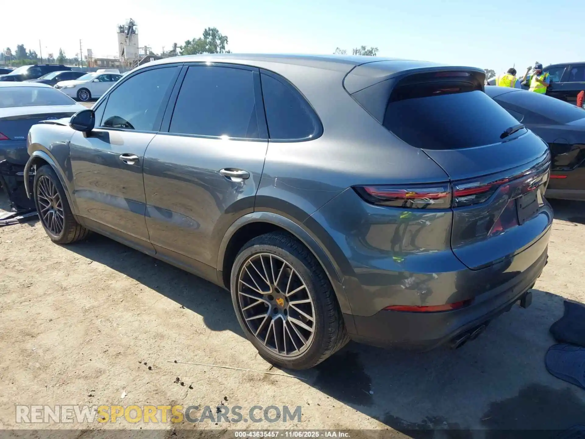 3 fotografías del automóvil dañado WP1AA2AYXMDA07780 PORSCHE CAYENNE 2021
