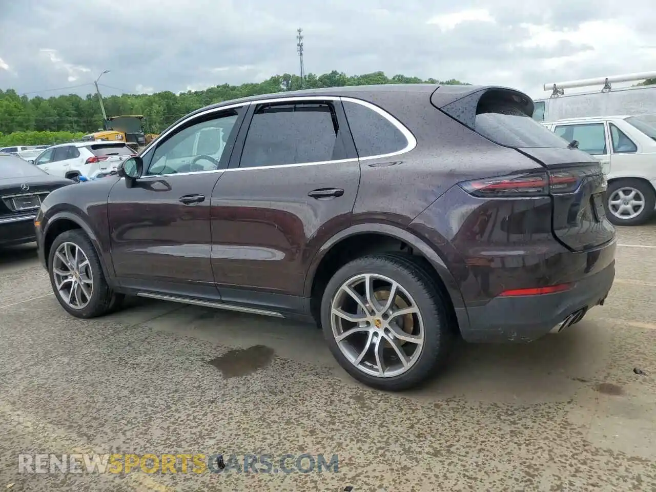 2 fotografías del automóvil dañado WP1AB2AY5MDA27223 PORSCHE CAYENNE 2021