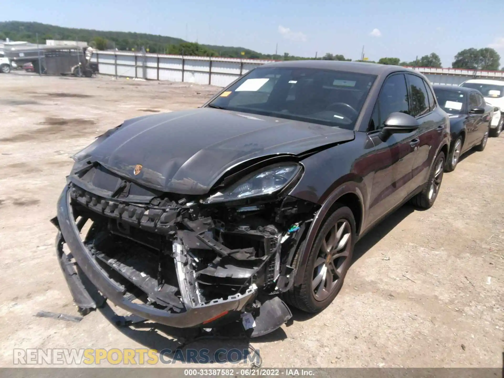 2 Photograph of a damaged car WP1AB2AYXMDA28075 PORSCHE CAYENNE 2021