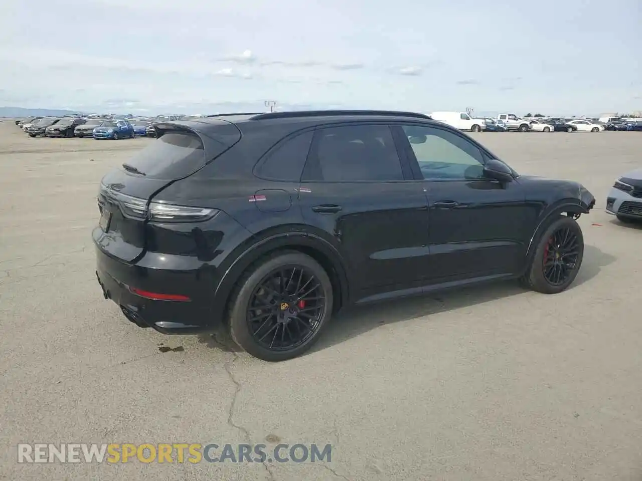 3 fotografías del automóvil dañado WP1AG2AY5MDA33718 PORSCHE CAYENNE 2021