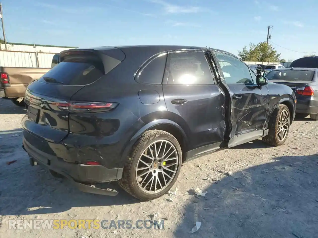 3 Photograph of a damaged car WP1AE2AY8NDA26933 PORSCHE CAYENNE 2022