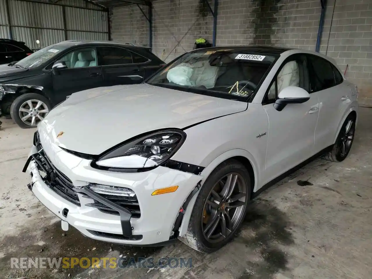 2 fotografías del automóvil dañado WP1BE2AY4NDA51073 PORSCHE CAYENNE 2022