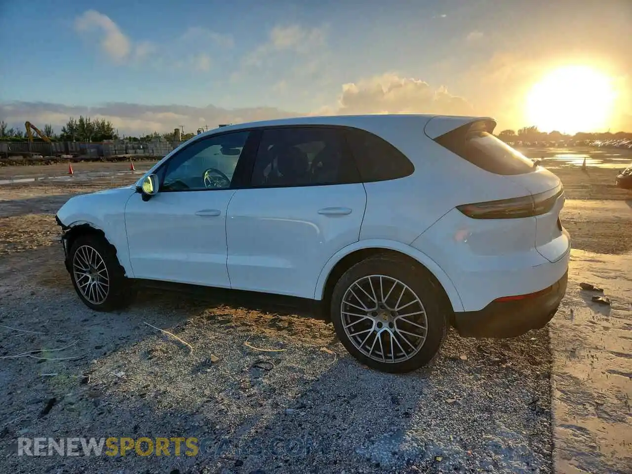 2 Фотография поврежденного автомобиля WP1AA2AY9PDA02252 PORSCHE CAYENNE 2023