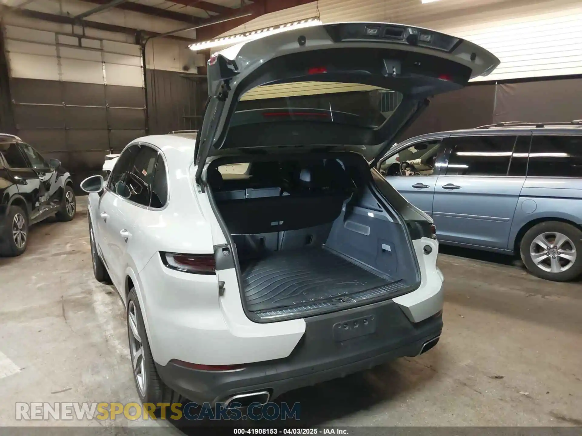 3 Photograph of a damaged car WP1AA2AY5RDA01585 PORSCHE CAYENNE 2024