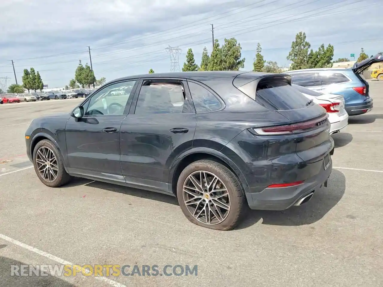 2 Фотография поврежденного автомобиля WP1AA2AY6RDA03216 PORSCHE CAYENNE 2024