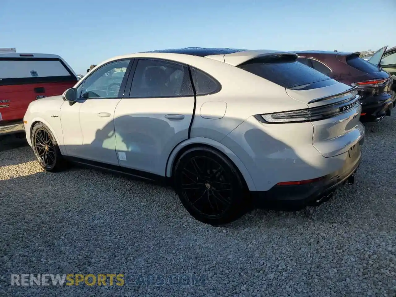 2 Photograph of a damaged car WP1BE2AY3RDA59297 PORSCHE CAYENNE 2024
