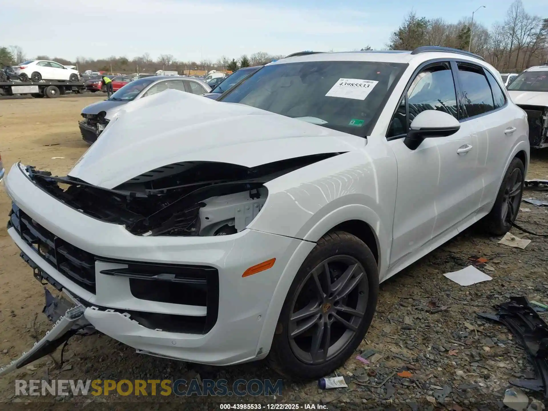 2 fotografías del automóvil dañado WP1AA2AY0SDA04240 PORSCHE CAYENNE 2025