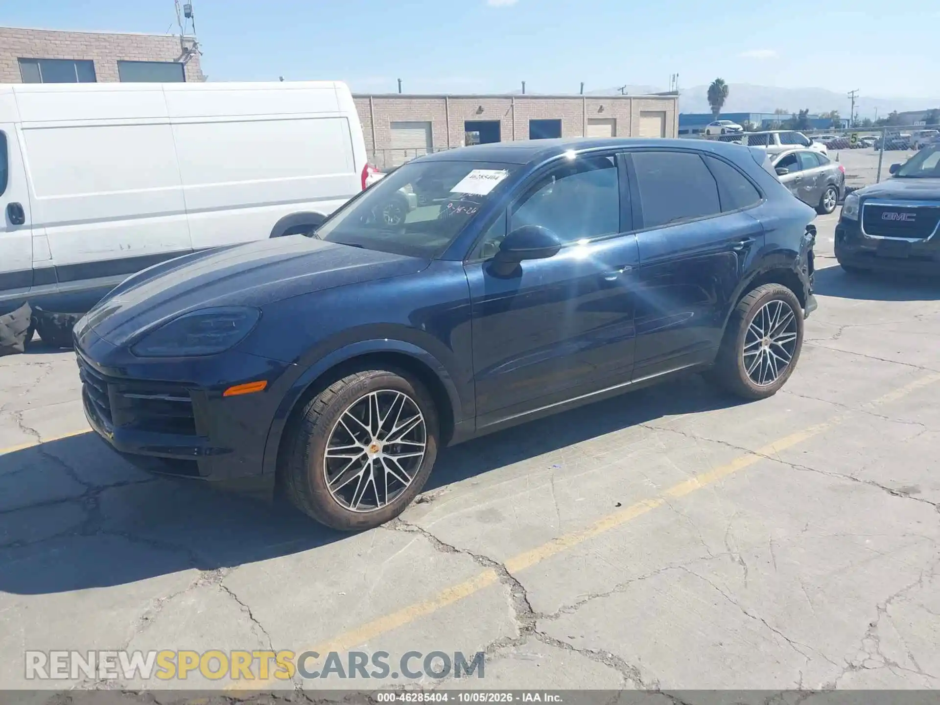 2 fotografías del automóvil dañado WP1AA2AY1SDA02190 PORSCHE CAYENNE 2025