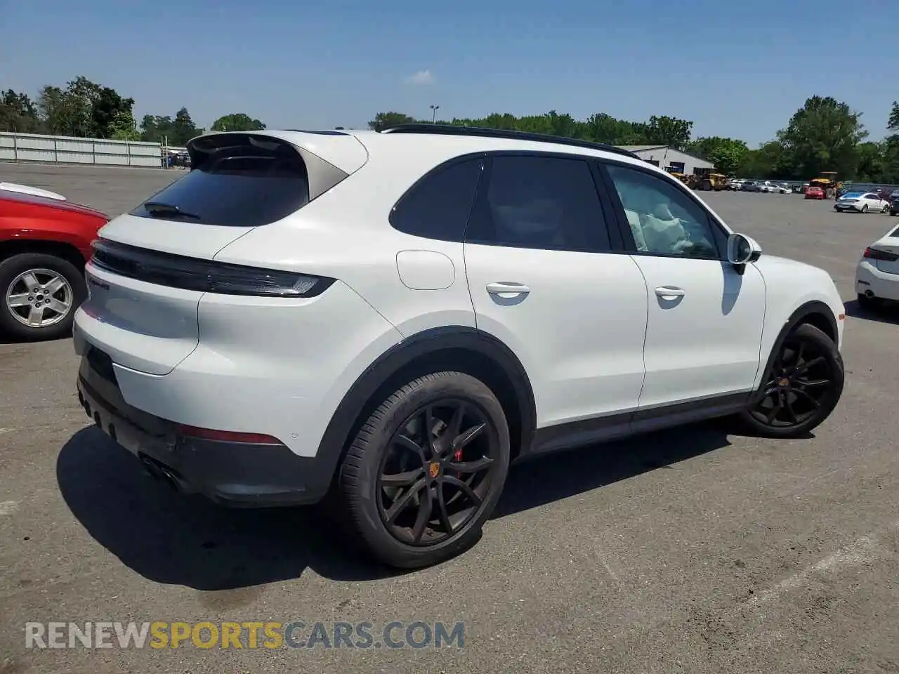 3 fotografías del automóvil dañado WP1AG2AY9SDA25215 PORSCHE CAYENNE 2025