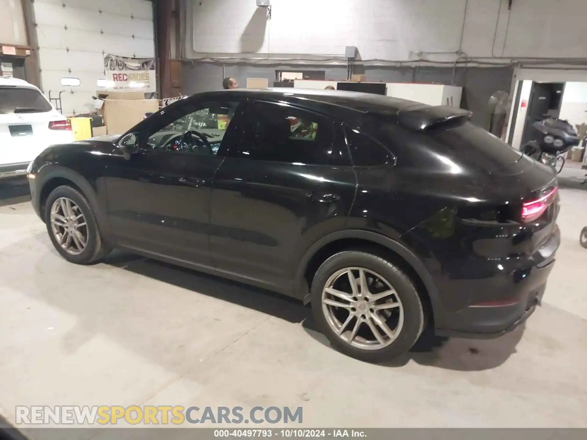 3 Photograph of a damaged car WP1BA2AY4LDA46657 PORSCHE CAYENNE COUPE 2020