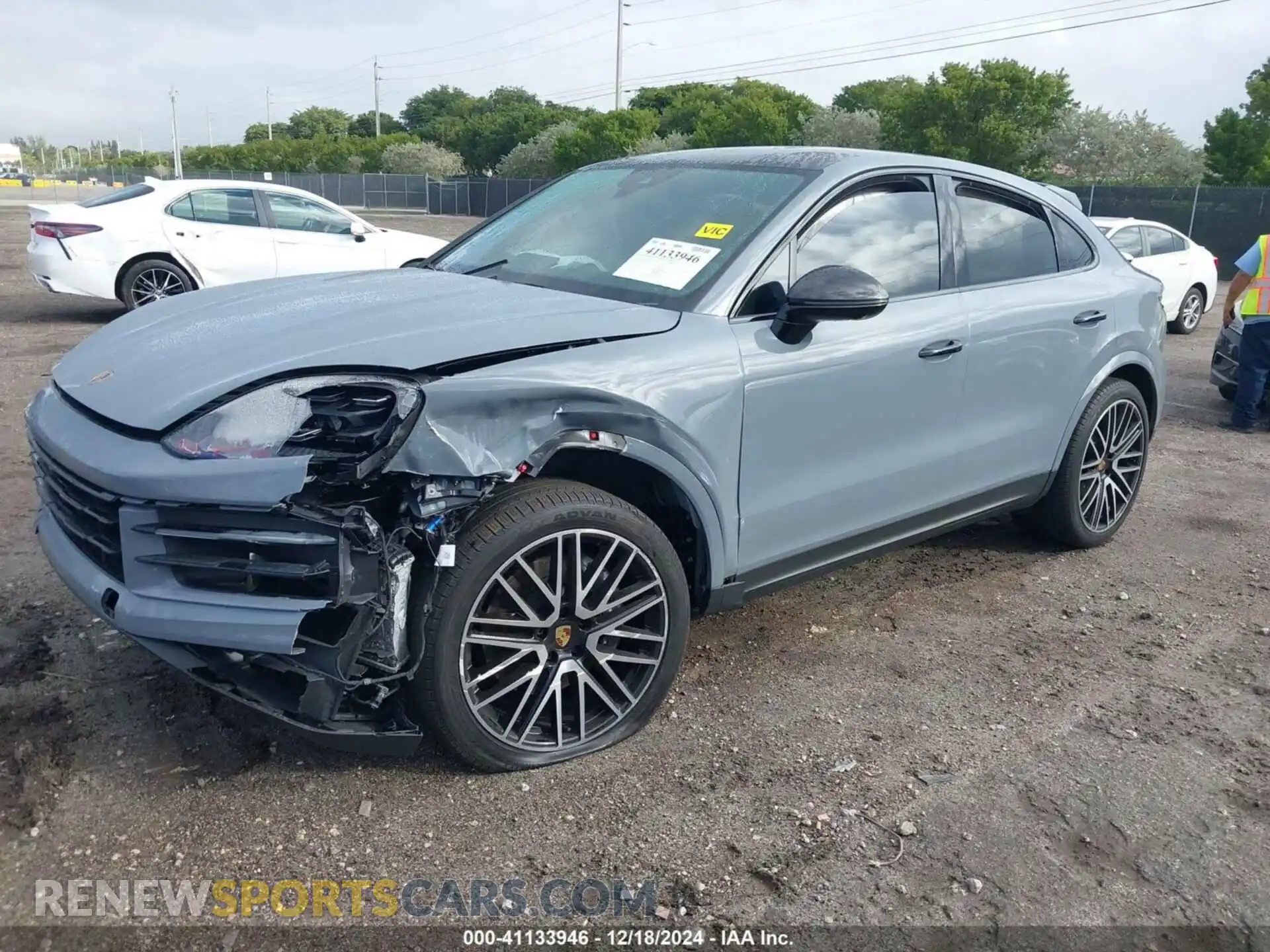 2 fotografías del automóvil dañado WP1BA2AY2RDA51820 PORSCHE CAYENNE COUPE 2024