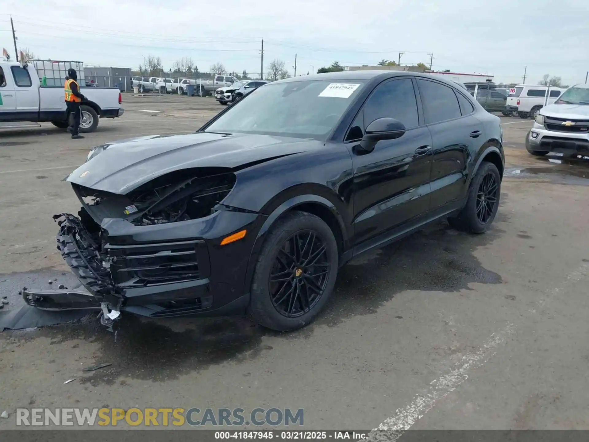 2 fotografías del automóvil dañado WP1BA2AY9RDA49496 PORSCHE CAYENNE COUPE 2024