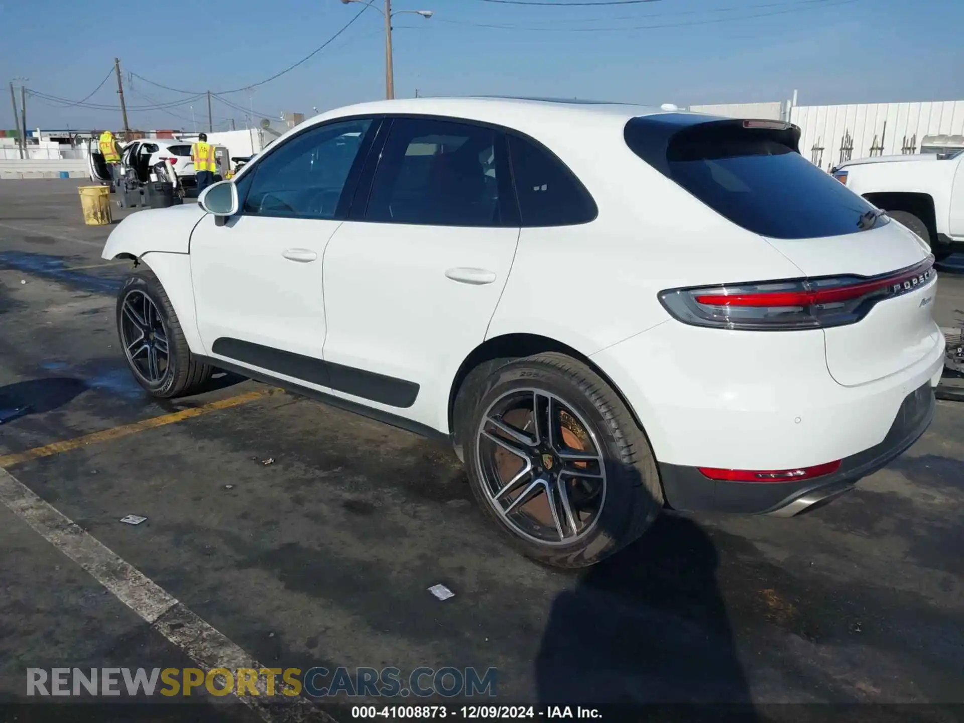 3 Photograph of a damaged car WP1AA2A50KLB02065 PORSCHE MACAN 2019