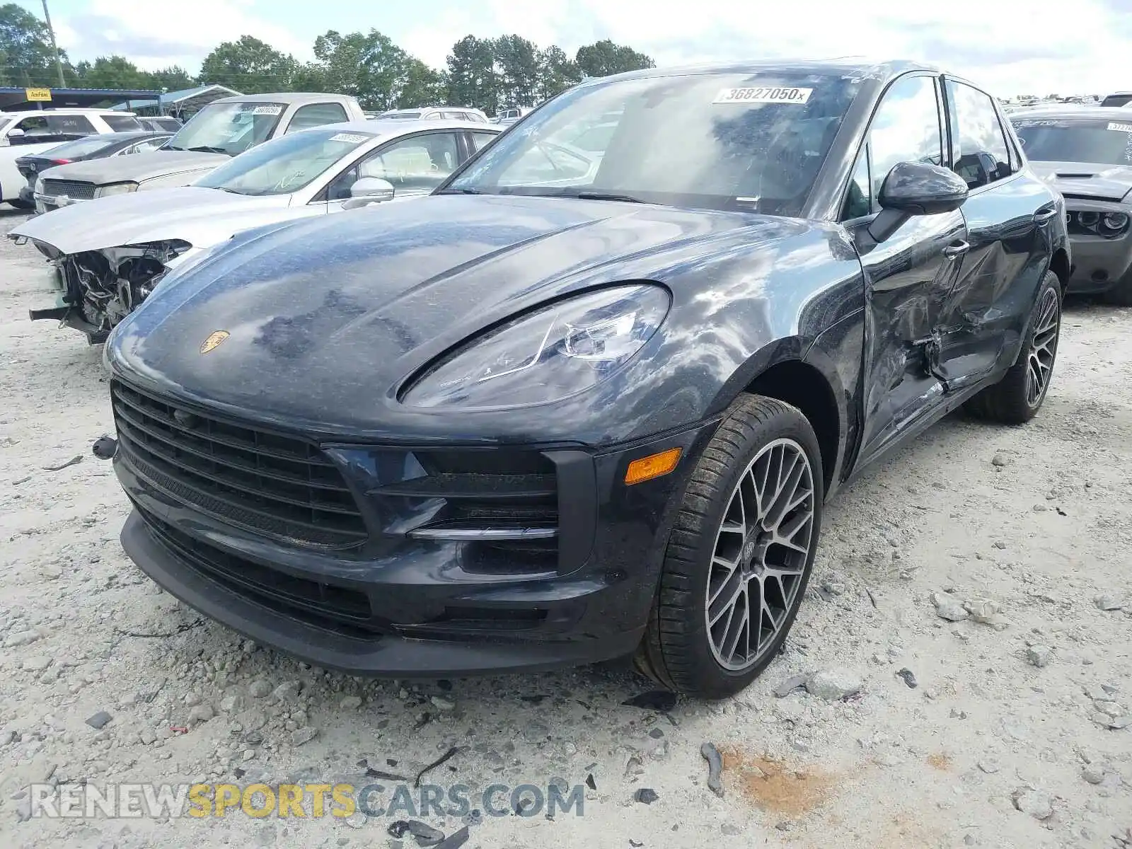 2 fotografías del automóvil dañado WP1AA2A51KLB04262 PORSCHE MACAN 2019