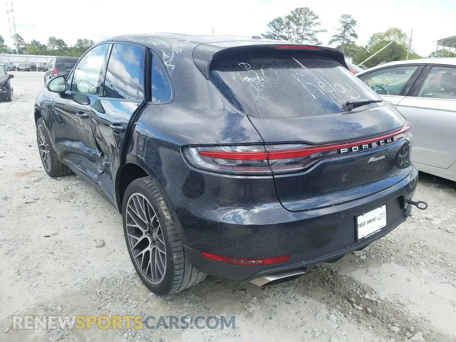 3 fotografías del automóvil dañado WP1AA2A51KLB04262 PORSCHE MACAN 2019