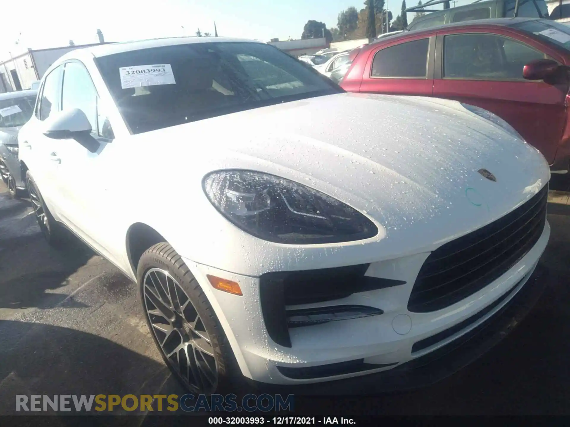 1 Photograph of a damaged car WP1AA2A54KLB05311 PORSCHE MACAN 2019