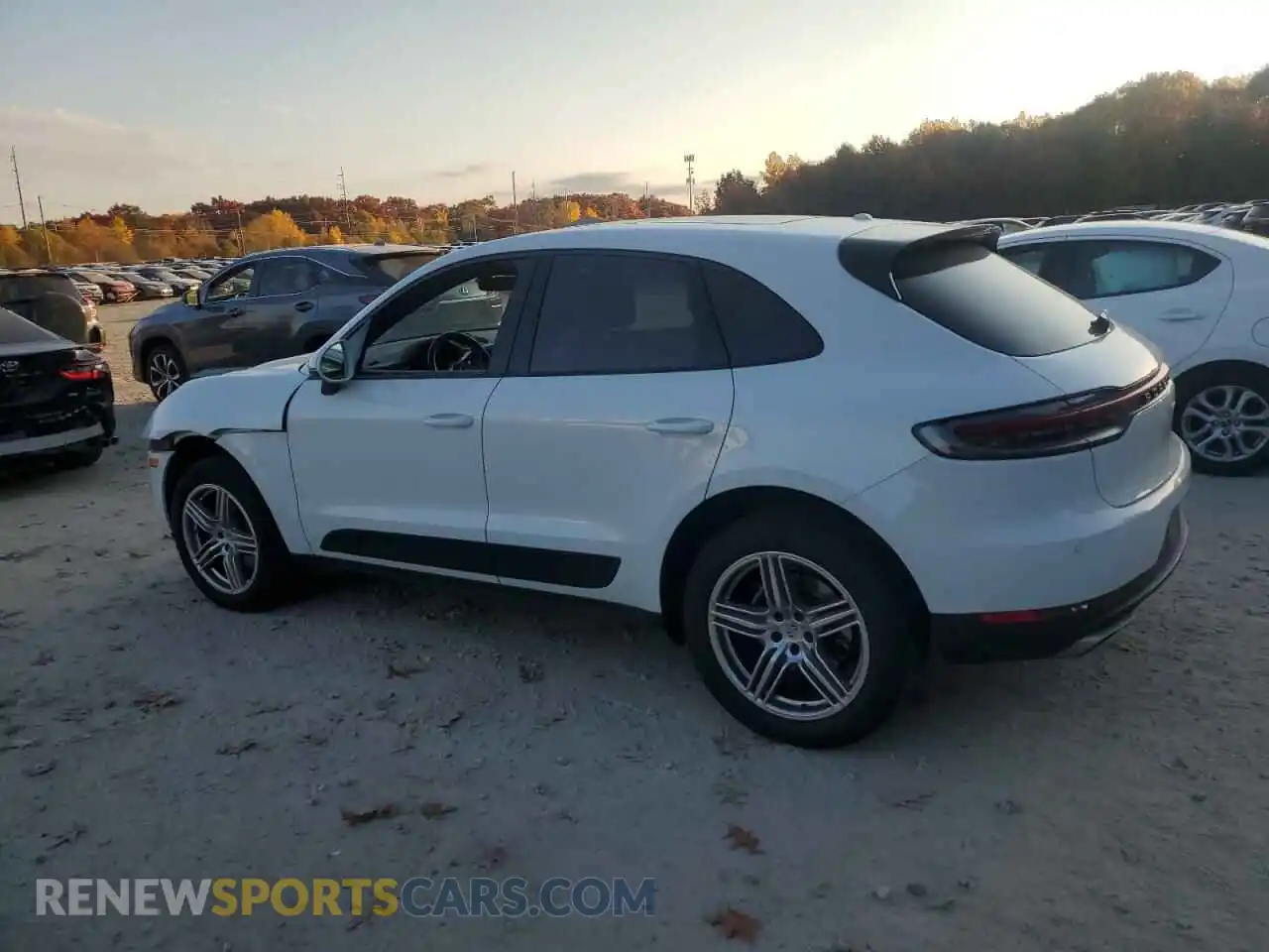 2 Photograph of a damaged car WP1AA2A57KLB03116 PORSCHE MACAN 2019