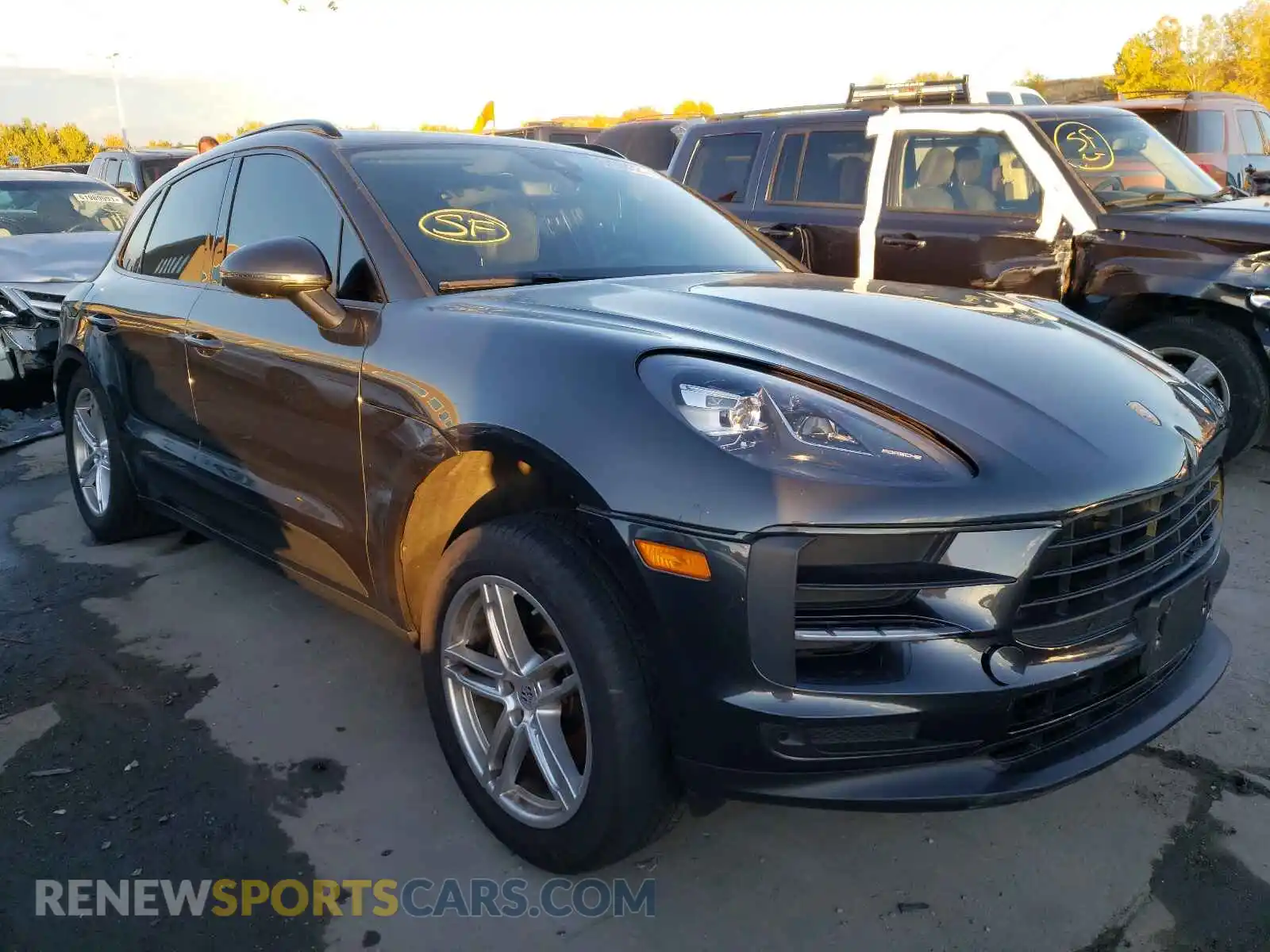 1 Photograph of a damaged car WP1AA2A5XKLB00646 PORSCHE MACAN 2019