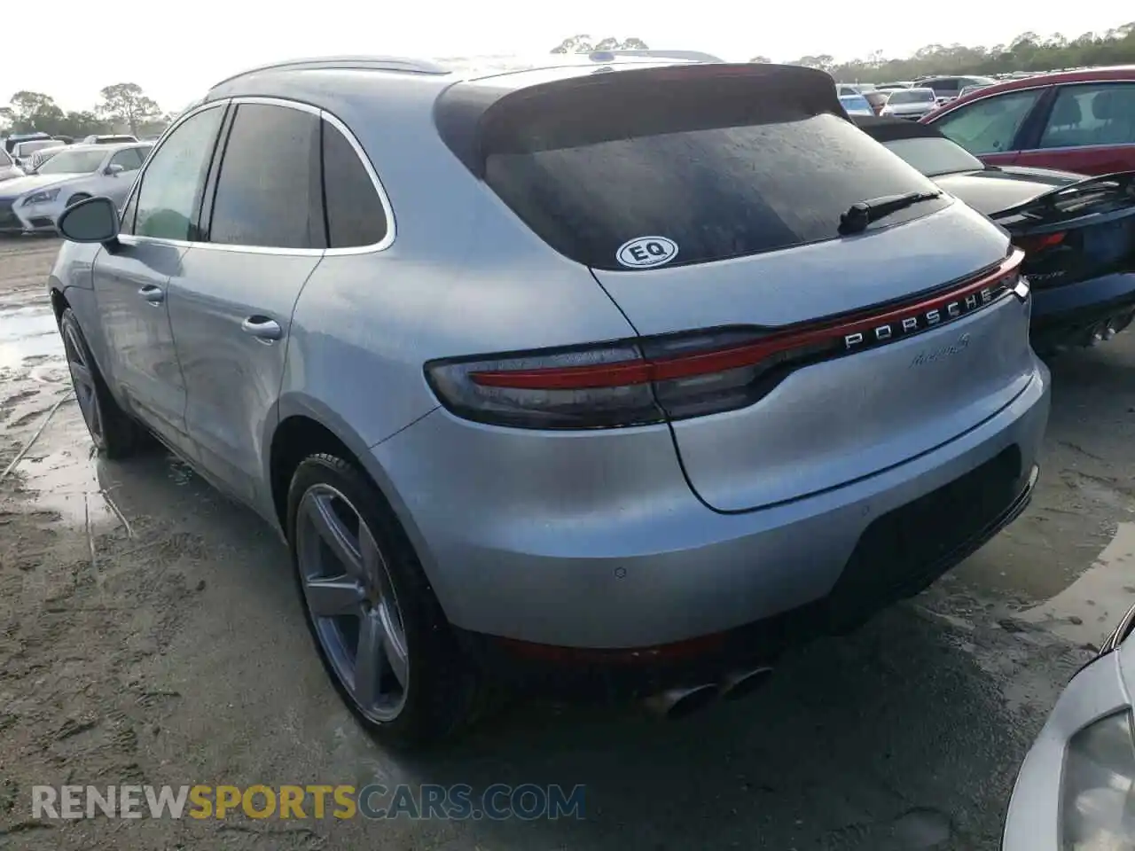 3 Photograph of a damaged car WP1AB2A52KLB33413 PORSCHE MACAN 2019