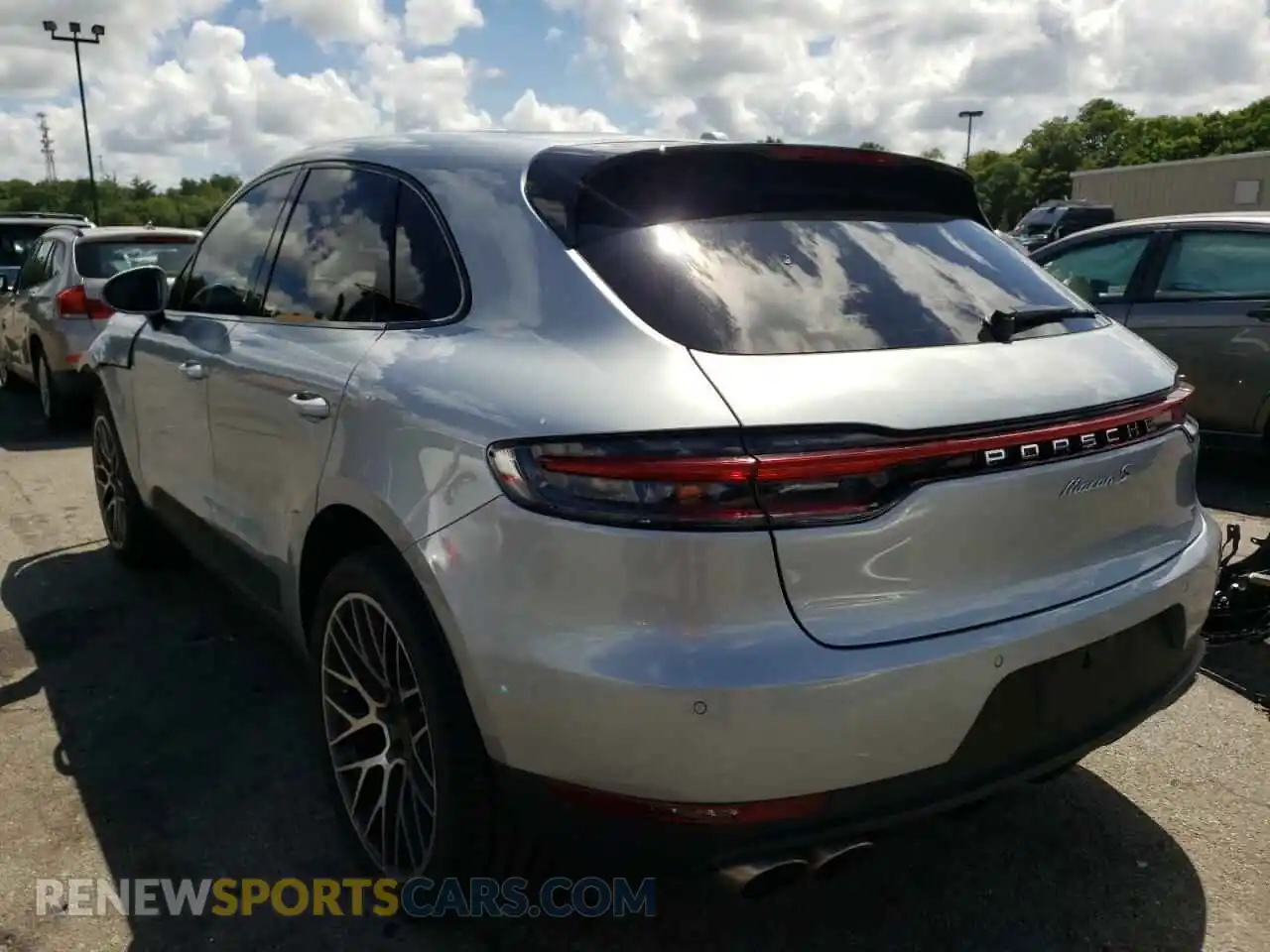 3 Photograph of a damaged car WP1AB2A52KLB33766 PORSCHE MACAN 2019
