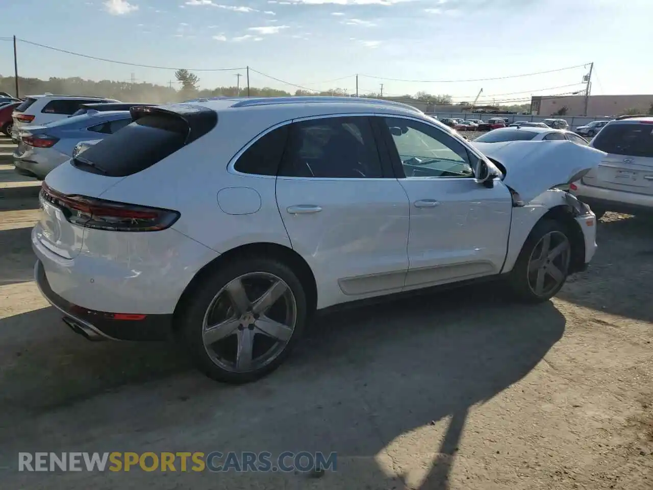 3 fotografías del automóvil dañado WP1AB2A55KLB32353 PORSCHE MACAN 2019