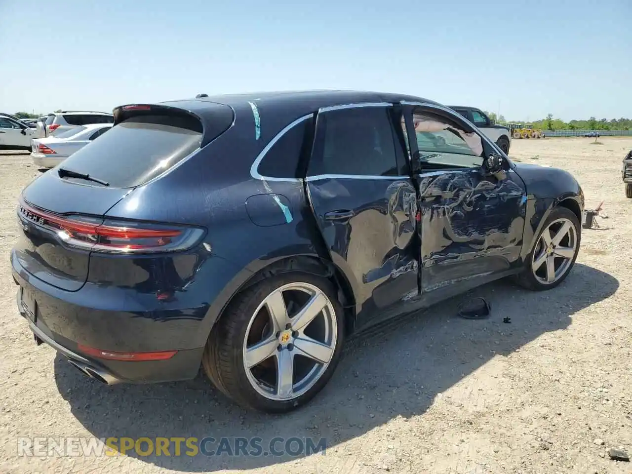 3 Photograph of a damaged car WP1AB2A56KLB33219 PORSCHE MACAN 2019