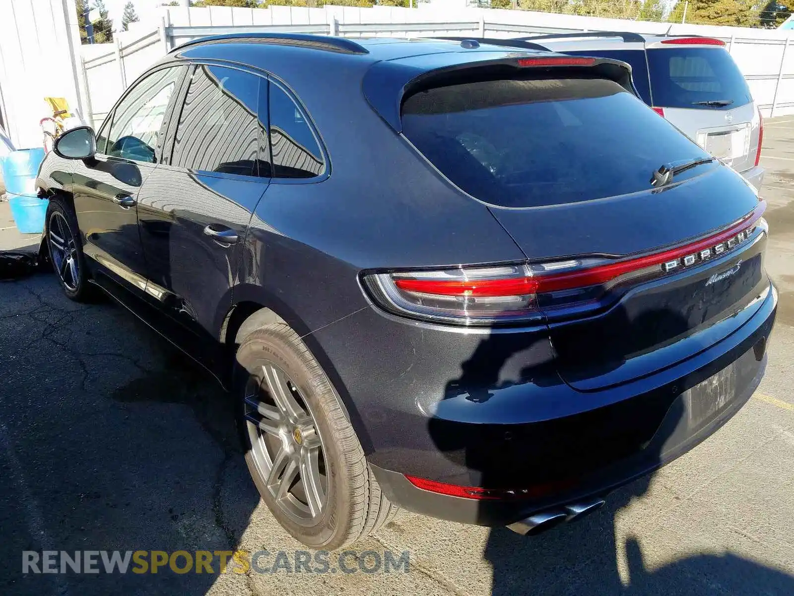 3 Photograph of a damaged car WP1AB2A58KLB30094 PORSCHE MACAN 2019