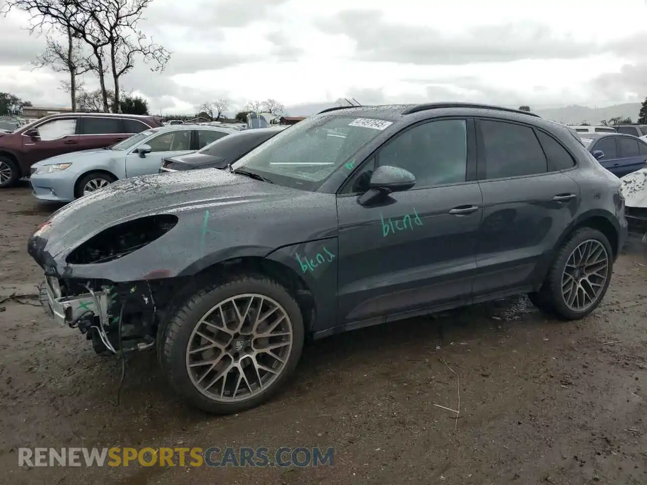 1 Photograph of a damaged car WP1AB2A59KLB32257 PORSCHE MACAN 2019