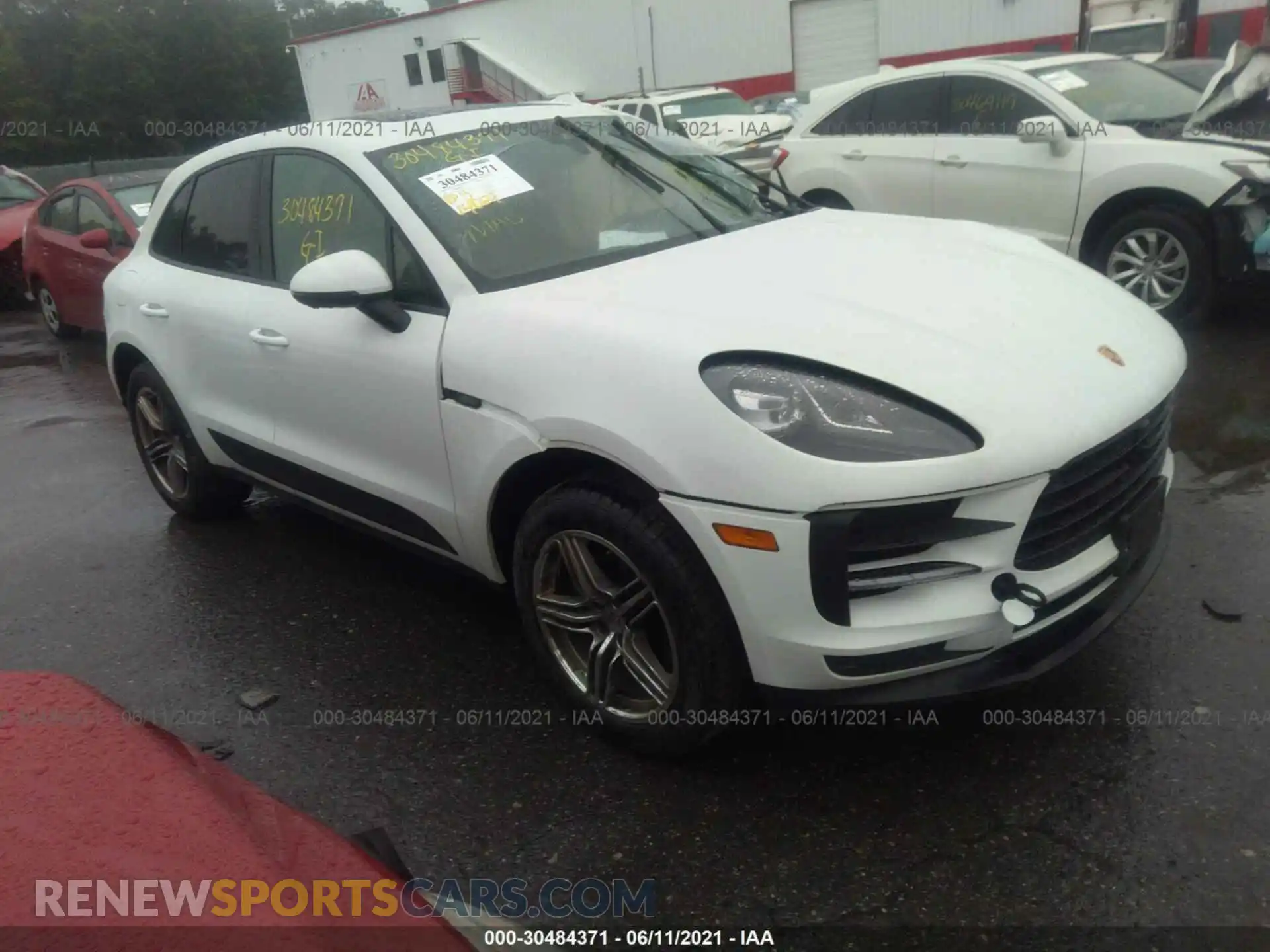 1 Photograph of a damaged car WP1AA2A55LLB01172 PORSCHE MACAN 2020