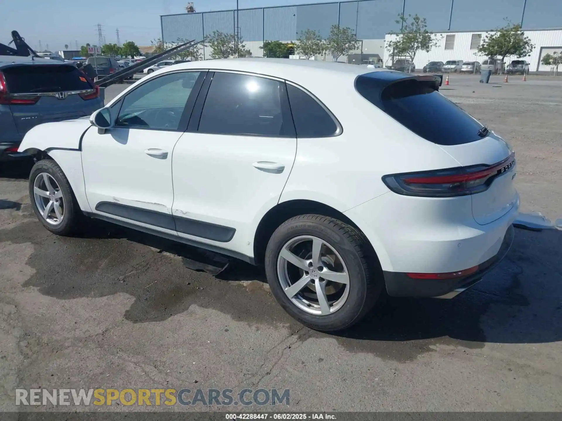 3 Photograph of a damaged car WP1AA2A55LLB02192 PORSCHE MACAN 2020
