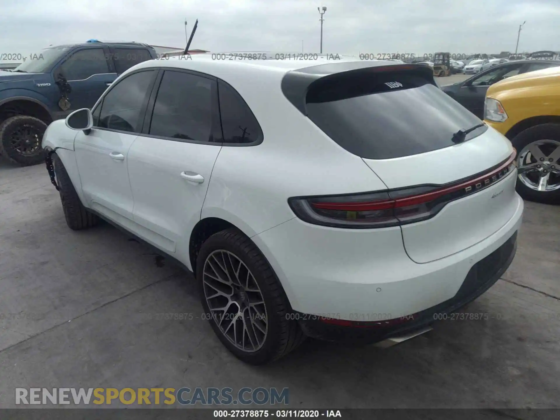 3 Photograph of a damaged car WP1AA2A55LLB03729 PORSCHE MACAN 2020