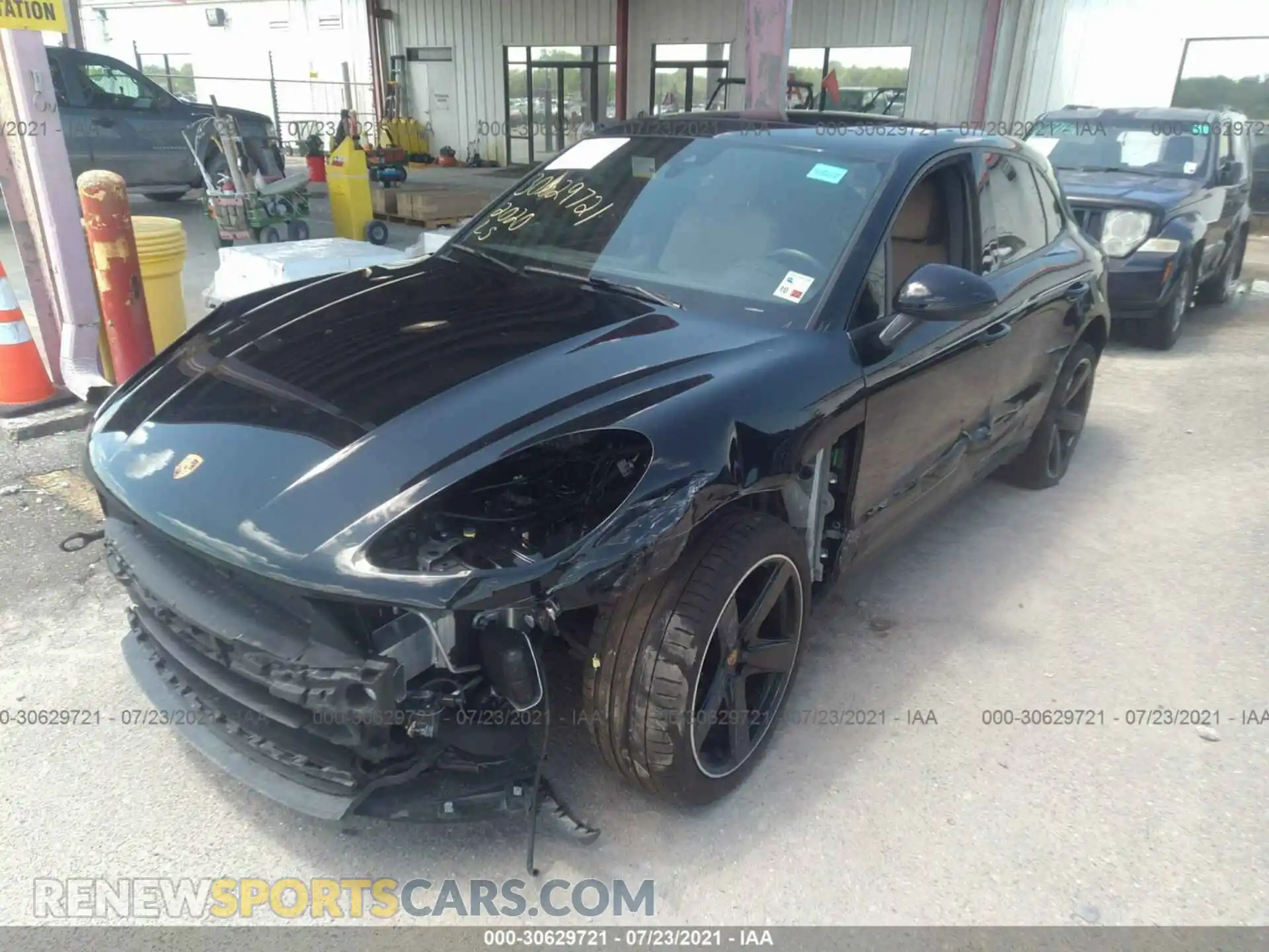 2 Фотография поврежденного автомобиля WP1AA2A57LLB13212 PORSCHE MACAN 2020