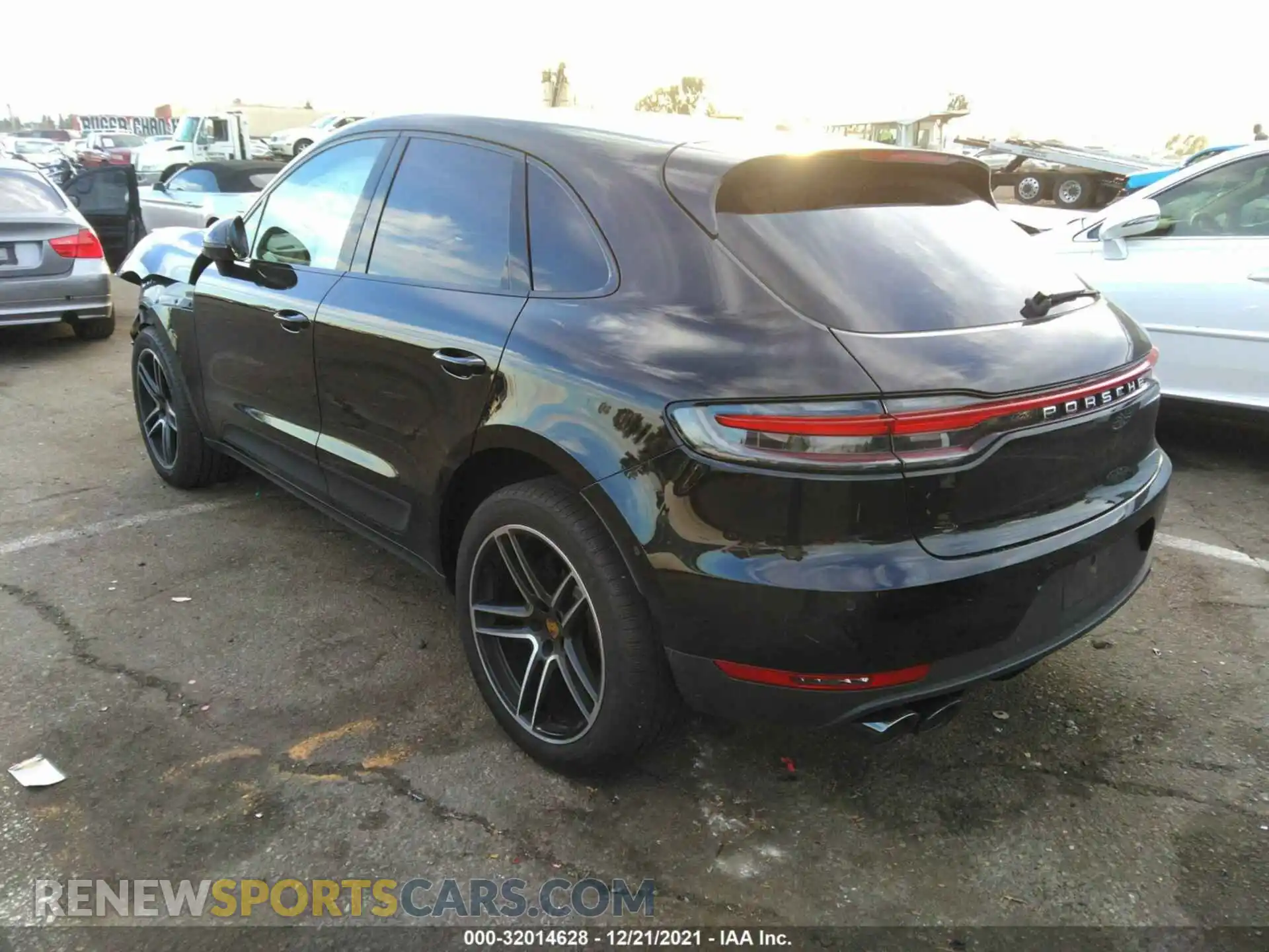 3 Photograph of a damaged car WP1AA2A58LLB11565 PORSCHE MACAN 2020