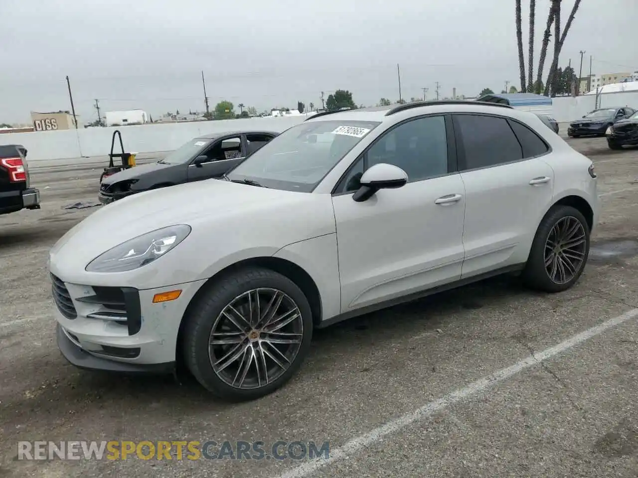 1 Photograph of a damaged car WP1AA2A58LLB15213 PORSCHE MACAN 2020