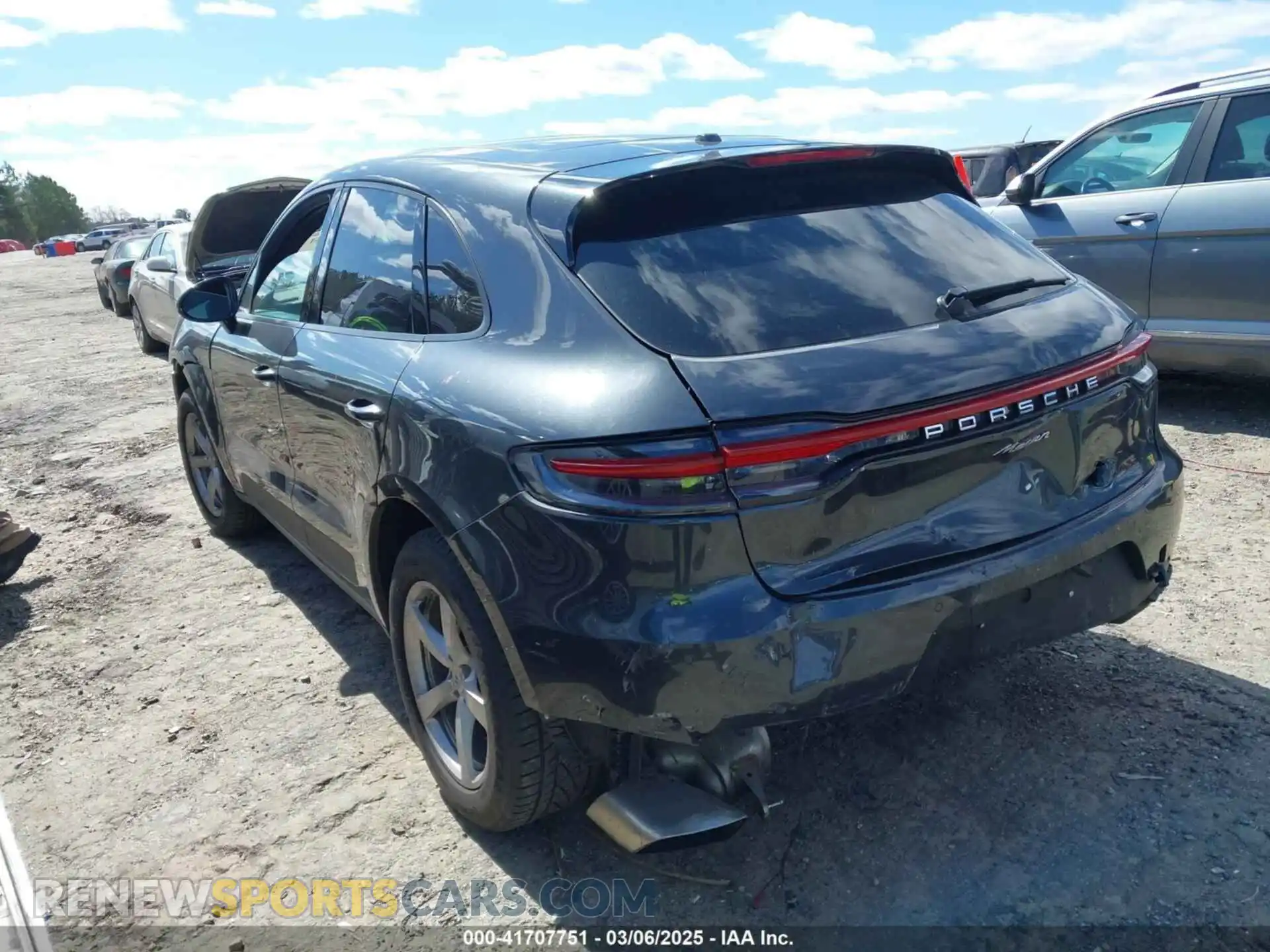 3 fotografías del automóvil dañado WP1AA2A59LLB03605 PORSCHE MACAN 2020