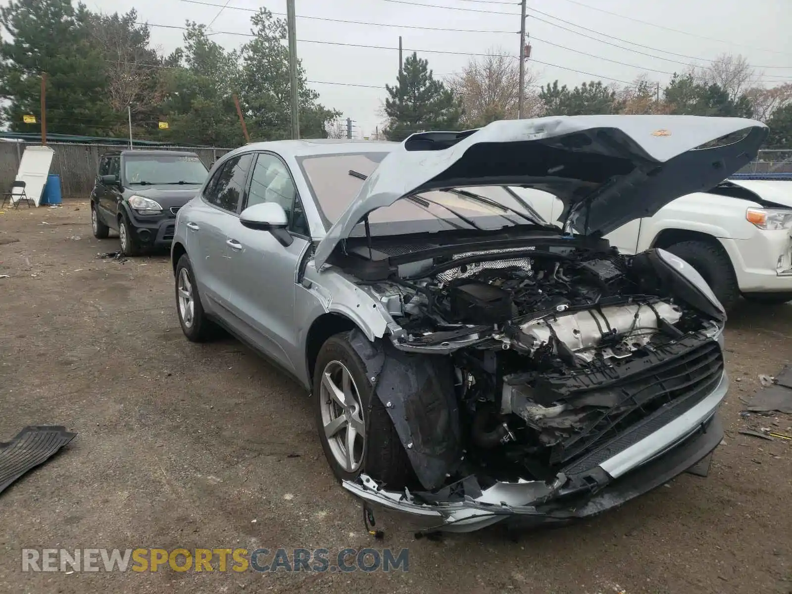 1 Photograph of a damaged car WP1AA2A59LLB04219 PORSCHE MACAN 2020