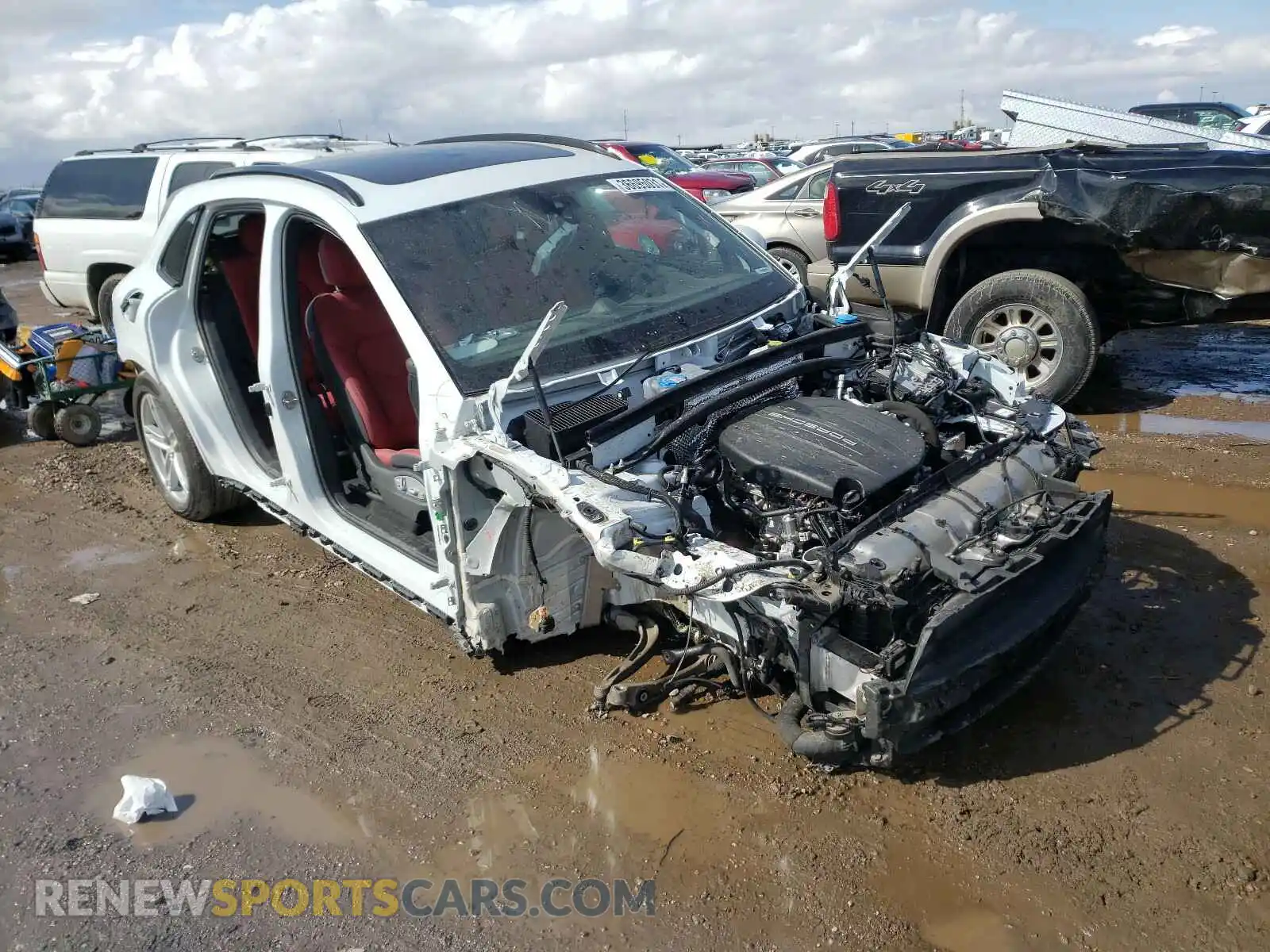 1 Photograph of a damaged car WP1AA2A59LLB15124 PORSCHE MACAN 2020